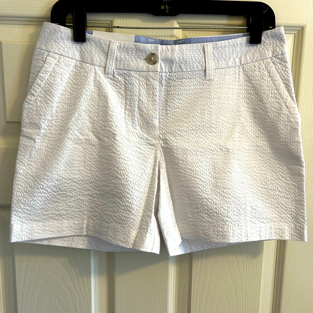 NWT Southern Tide Ladies White Seersucker Shorts size 2